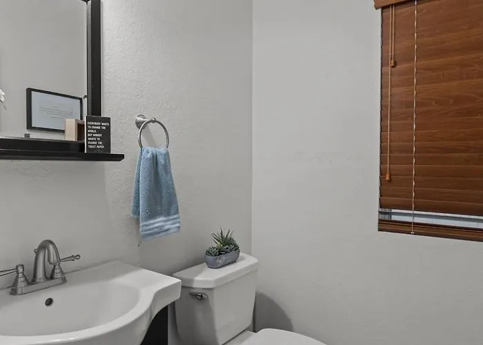 Ferienhaus 4 Bedroom House With Pool And Gym Tempe